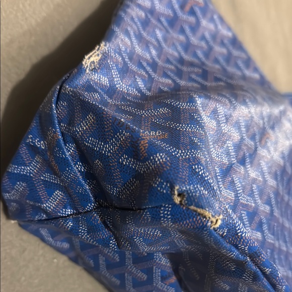 Blue Monogram Tote and Pouch Set - Picture 8 of 14